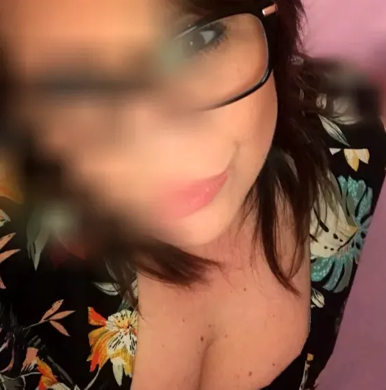 Anna, 40