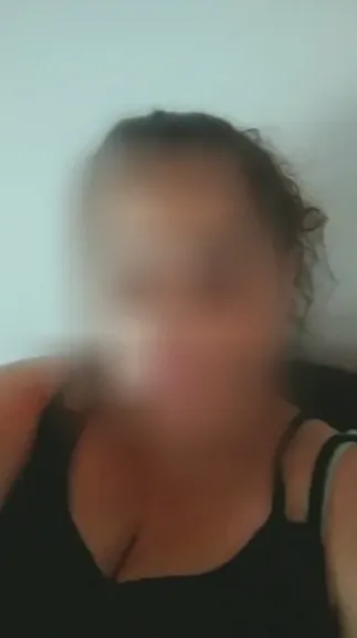 Clara, 33