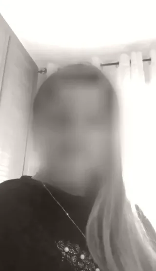 Ellen, 40