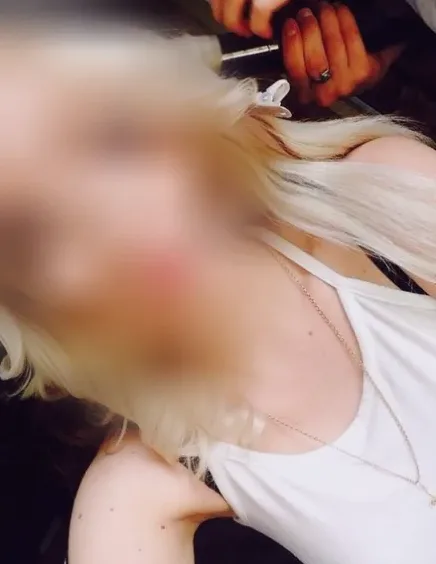 Nicoline, 37